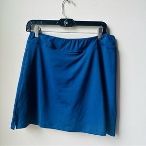 WOMEN'S Athletic Skort - Size Large